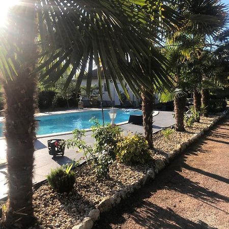 Villa Bergerac Avec Piscine 외부 사진