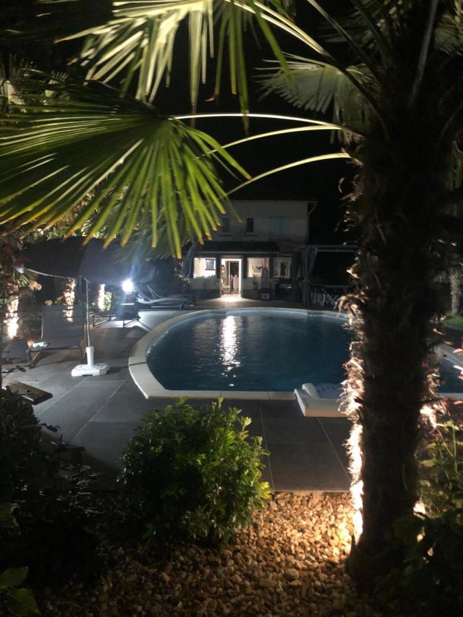 Villa Bergerac Avec Piscine 외부 사진